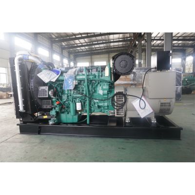250kw沃爾沃柴油發(fā)電機(jī)組-沃爾沃6缸柴油機(jī)TAD1341GE柴油發(fā)電機(jī)組,缸徑/行程：131/150mm,柴油發(fā)電機(jī)組水冷發(fā)動(dòng)機(jī)功率252KW,柴油發(fā)電機(jī)組配套馬拉松斯坦福發(fā)電機(jī)。廠價(jià)直銷歡迎選購：13773399855。