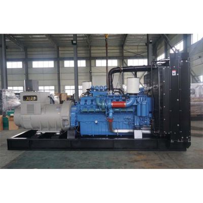 300kw奔馳柴油發(fā)電機組-奔馳6缸柴油機8V1600G10F柴油發(fā)電機組,缸徑/行程：122/150mm,柴油發(fā)電機組水冷發(fā)動機功率322KW,柴油發(fā)電機組配套馬拉松斯坦福發(fā)電機。廠價直銷歡迎選購：13773399855。