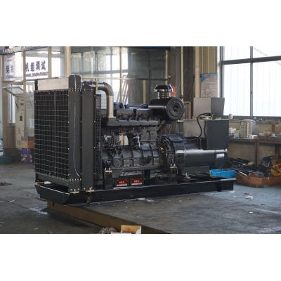 700kw上柴動力柴油發(fā)電機(jī)組-上柴股份6缸柴油機(jī)6KTAA25-G31柴油發(fā)電機(jī)組,缸徑/行程：170/185mm,柴油發(fā)電機(jī)組水冷發(fā)動機(jī)功率800KW,柴油發(fā)電機(jī)組配套馬拉松斯坦福發(fā)電機(jī)。廠價直銷歡迎選購：13773399855。