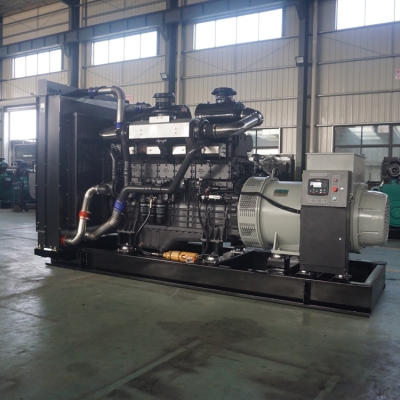 800kw上柴動力柴油發(fā)電機(jī)組-上柴股份6缸柴油機(jī)6WTAA35-G32柴油發(fā)電機(jī)組,缸徑/行程：186/215mm,柴油發(fā)電機(jī)組水冷發(fā)動機(jī)功率900KW,柴油發(fā)電機(jī)組配套馬拉松斯坦福發(fā)電機(jī)。廠價直銷歡迎選購：13773399855。